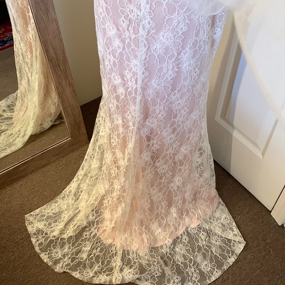 MAC DUGGAL
Lace One Shoulder Train Gown - Picture 14 of 17